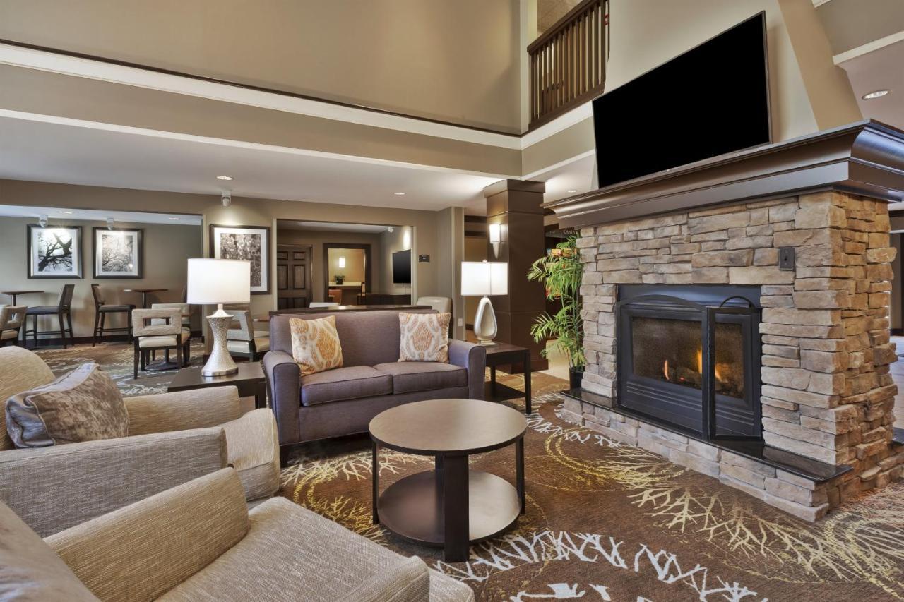 Staybridge Suites Detroit-Utica By Ihg Esterno foto