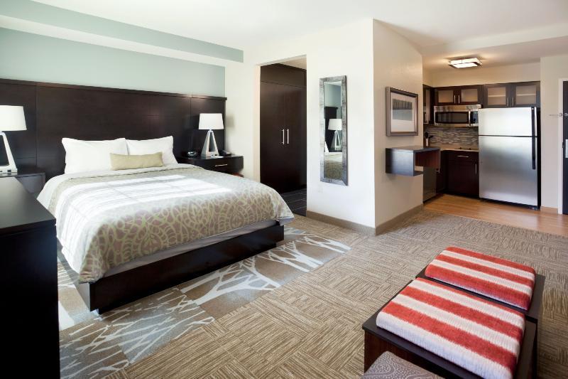 Staybridge Suites Detroit-Utica By Ihg Esterno foto