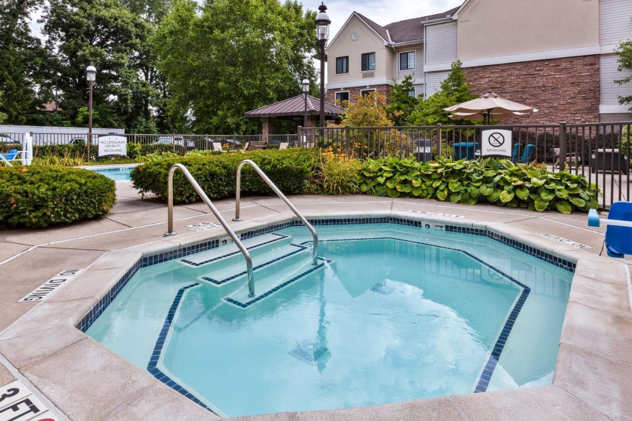 Staybridge Suites Detroit-Utica By Ihg Esterno foto