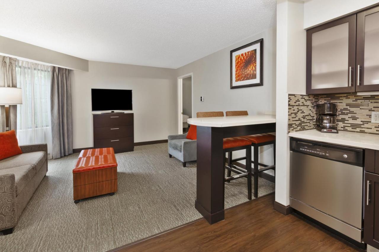 Staybridge Suites Detroit-Utica By Ihg Esterno foto