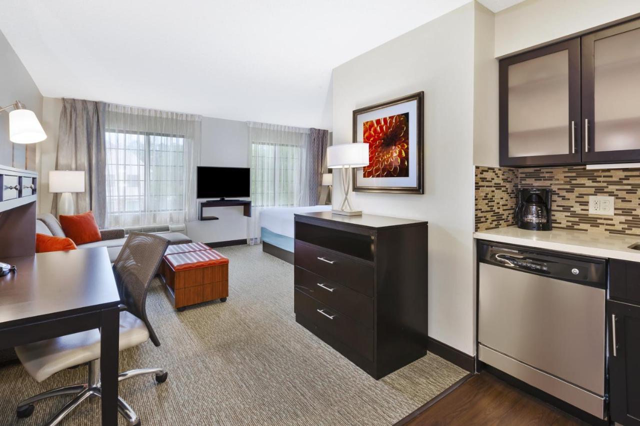 Staybridge Suites Detroit-Utica By Ihg Esterno foto